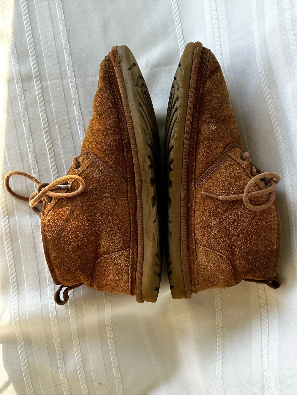 UGG Neymar Boots Mens 8 Chukka Brown Suede Lace-Up Shearling Ankle Shoes Lace Up